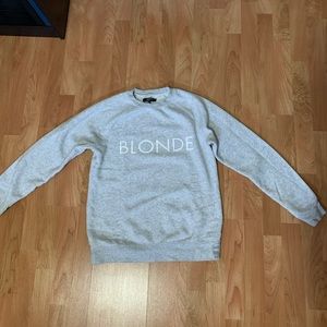 Blond sweatshirt
